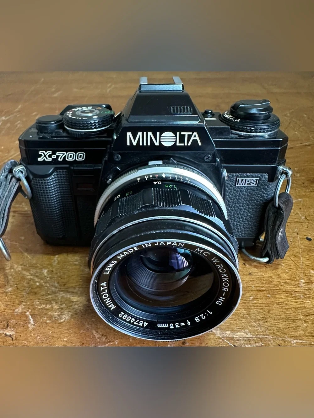 Minolta X-700 MPS 35mm SLR Film Camera w/1:2.8 f=35mm MC W. ROKKOR-HG Lens Japan